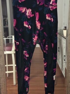 Ultimate leggings by PINK!